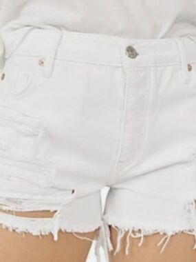 We The Free Distressed White Denim Shorts Button Fly Raw Hem Women’s Sz 30